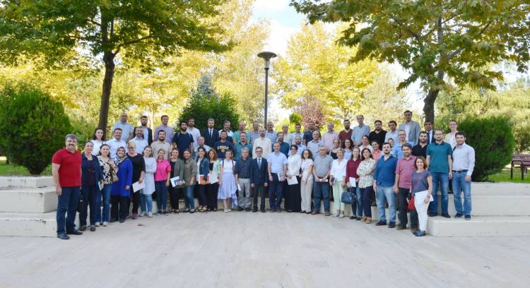 Mühendislik Fakültesi Bilimsel Araştırma, Ar-Ge ve Kamu-Üniversite-Sanayi İşbirliği (KÜSİ) Projeleri Değerlendirme ve Planlama Çalıştayı Gerçekleştirildi